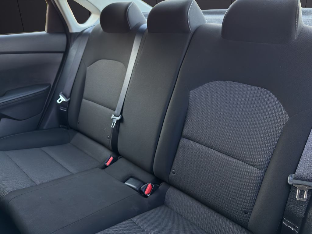 2023 Kia Forte Image 20