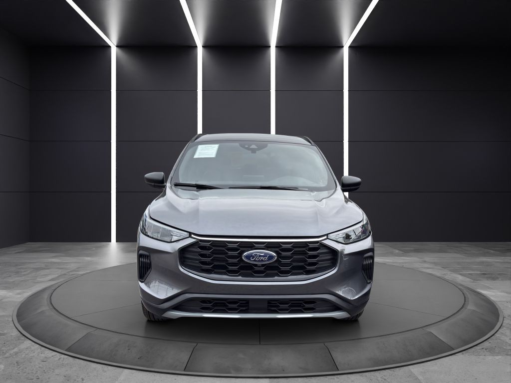 2025 Ford Escape Image 2