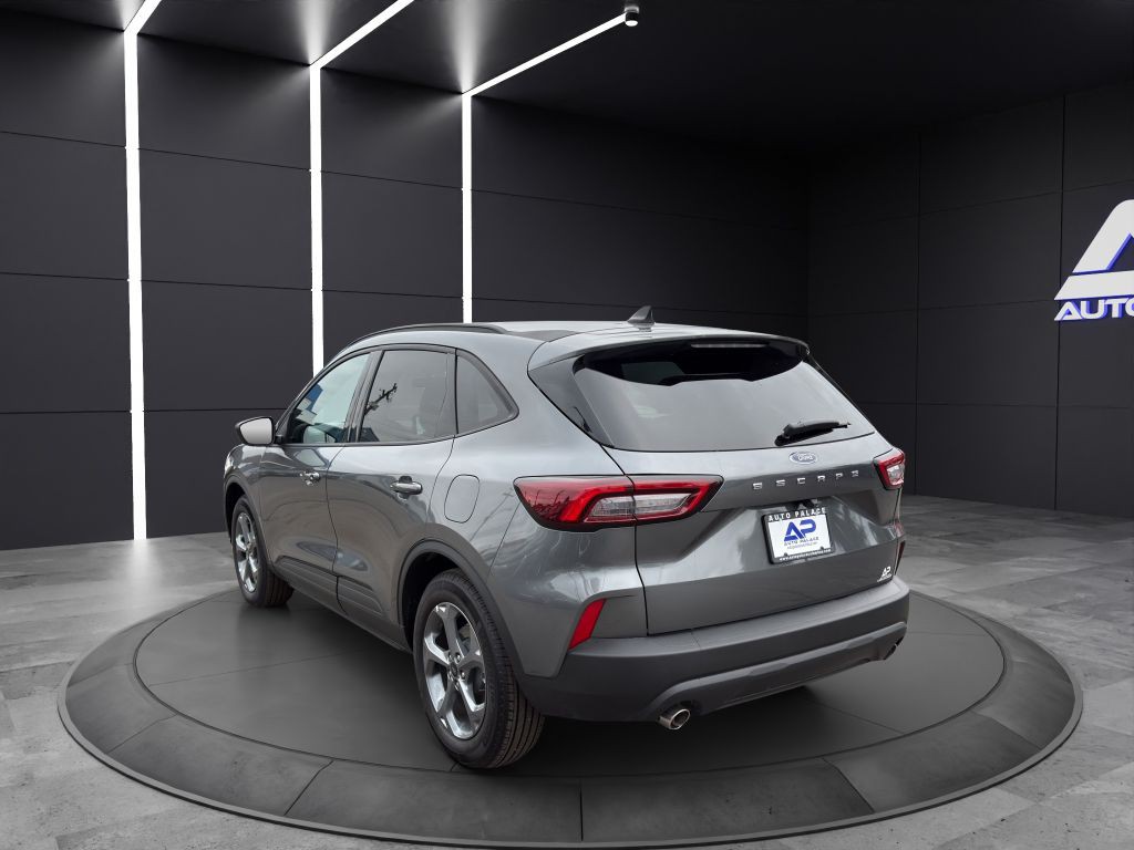 2025 Ford Escape Image 4