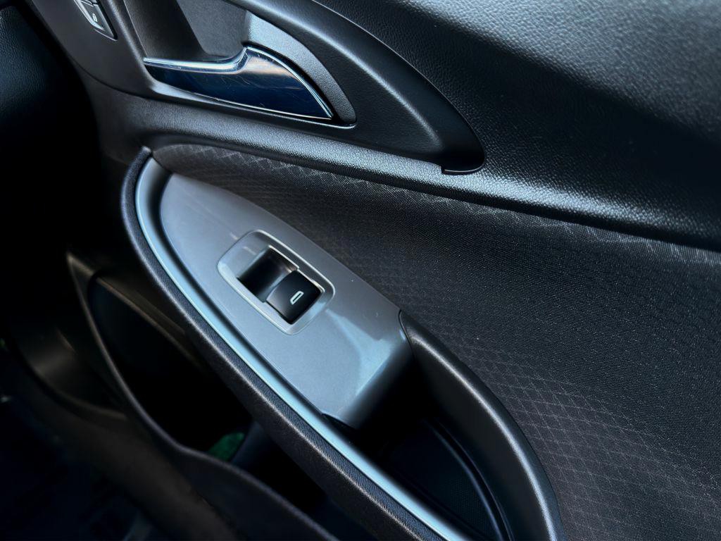 2023 Chevrolet Malibu Image 15