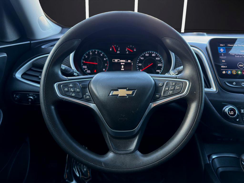 2023 Chevrolet Malibu Image 16