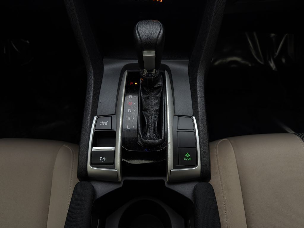 2018 Honda Civic Image 19