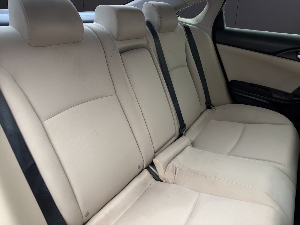 2018 Honda Civic Image 21
