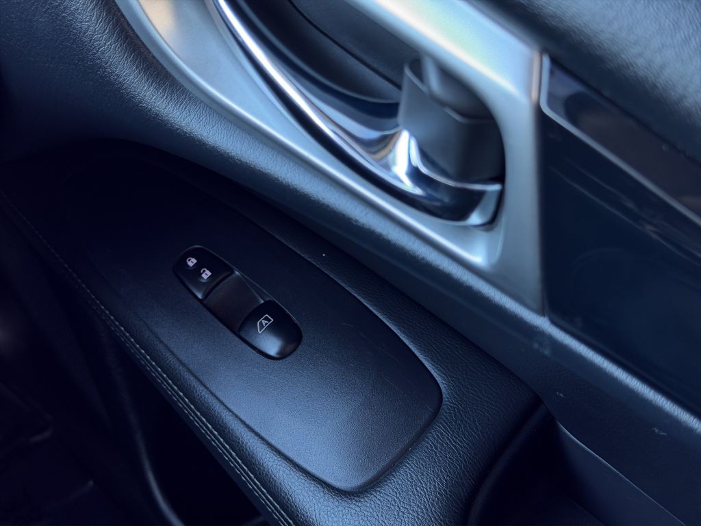 2020 Nissan Pathfinder Image 15