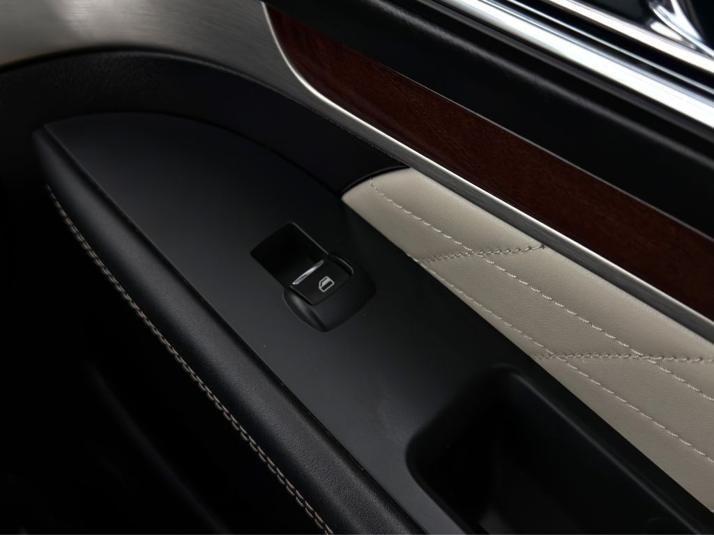 2018 Ford Explorer Image 15