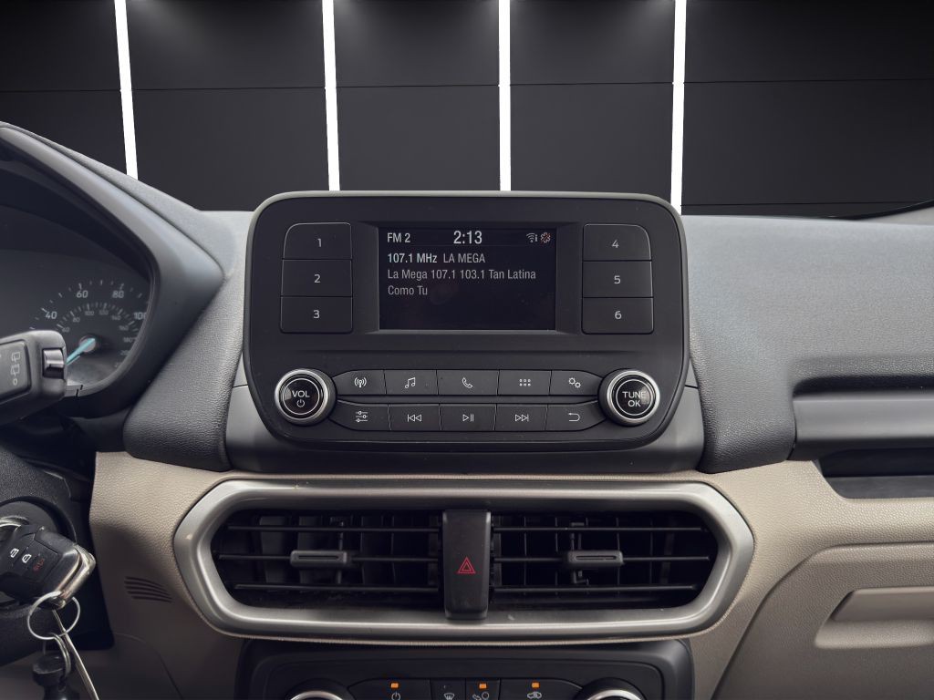 2019 Ford Econoline Image 17