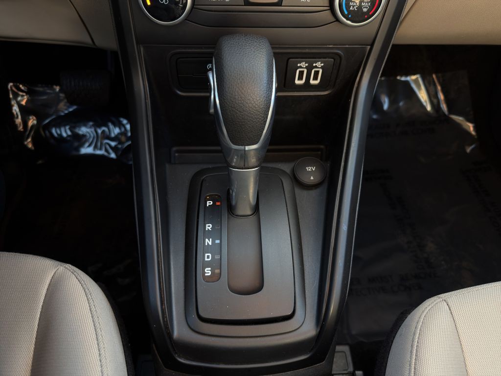 2019 Ford Econoline Image 18