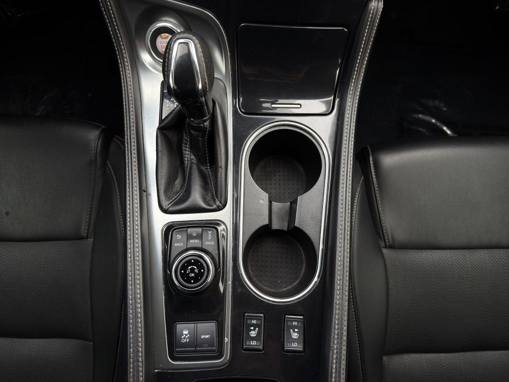 2022 Nissan Maxima Image 17