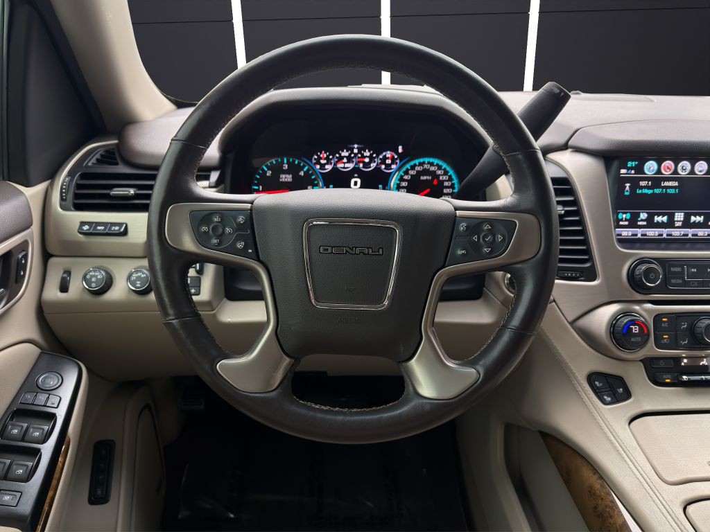 2017 GMC Yukon Image 16