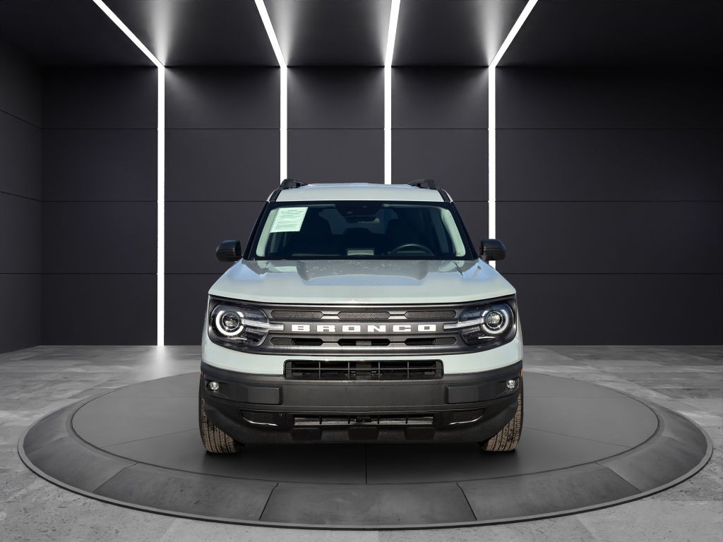 2021 Ford Bronco Image 2