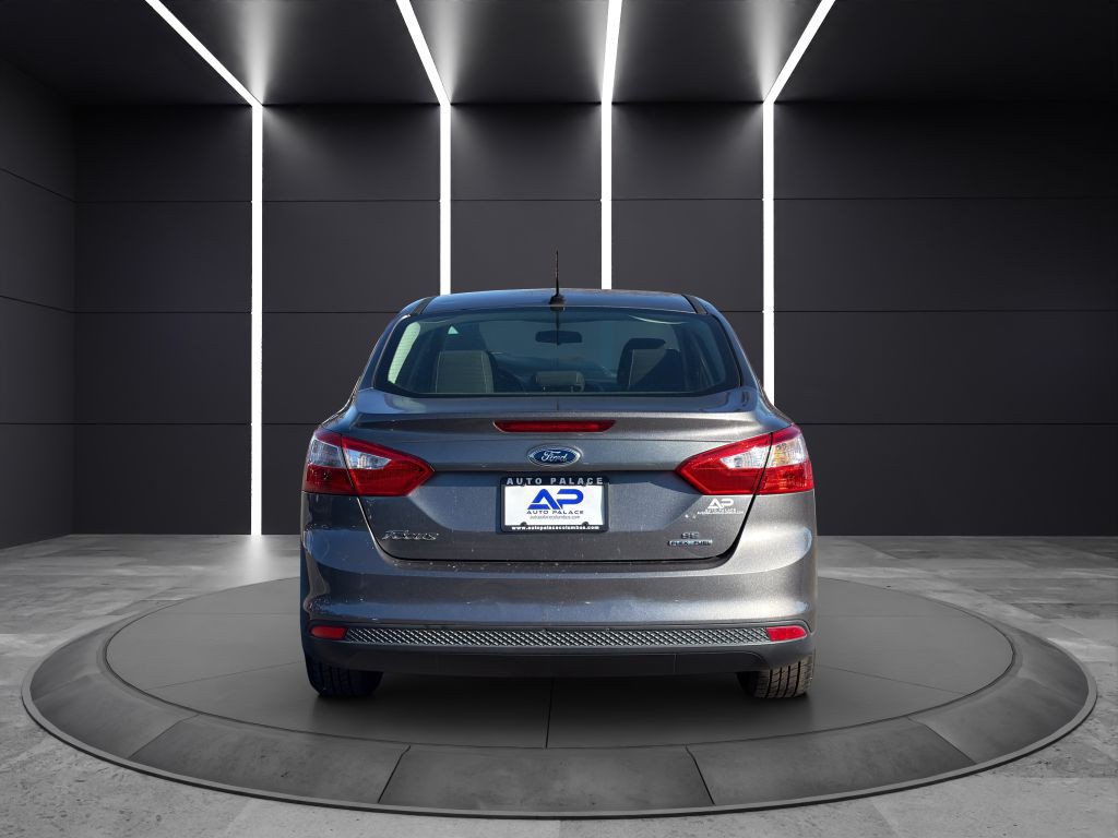 2013 Ford Focus Image 4