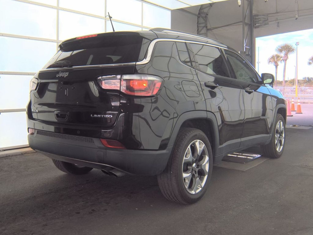 2018 Jeep Compass Image 2