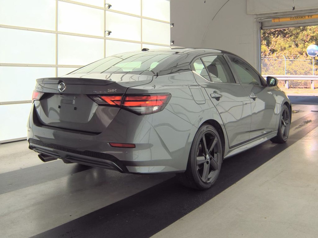 2022 Nissan Sentra Image 2