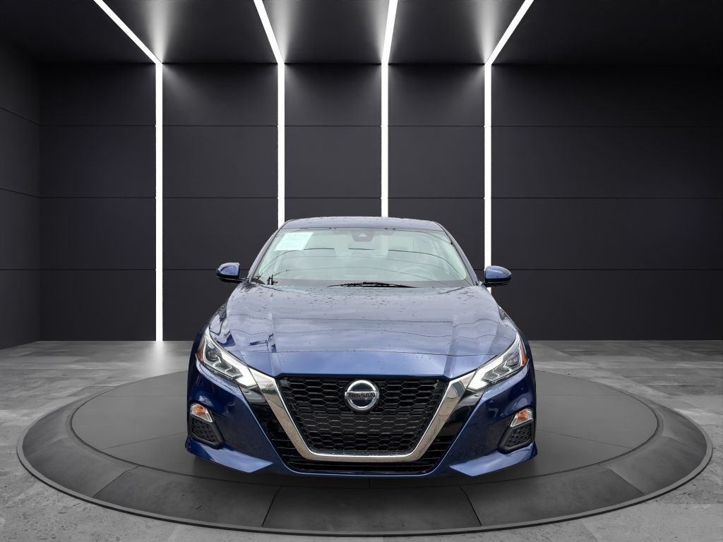 2021 Nissan Altima Image 2