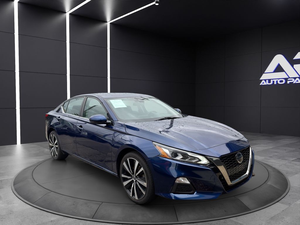 2021 Nissan Altima Image 3