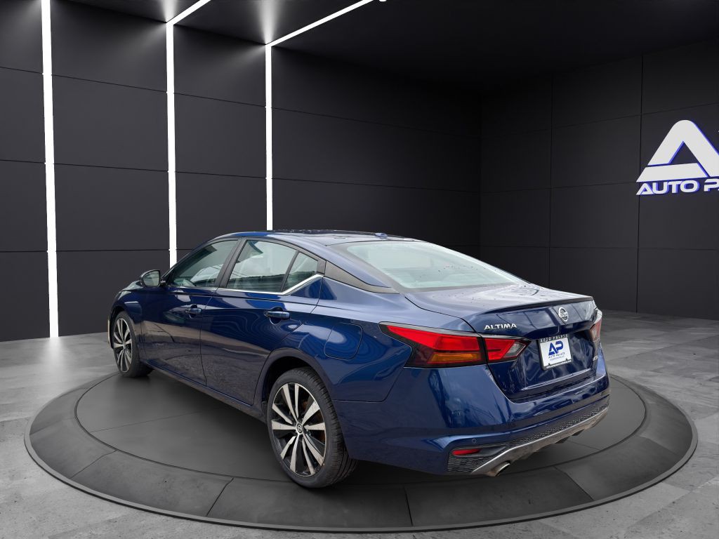 2021 Nissan Altima Image 4