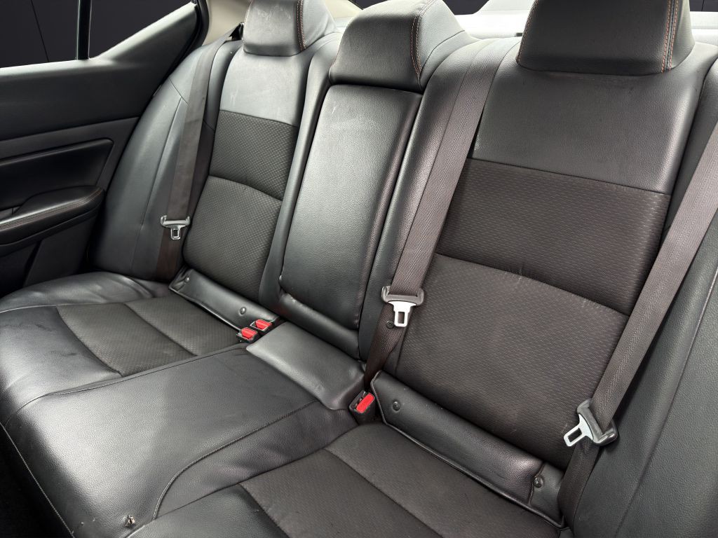 2021 Nissan Altima Image 21