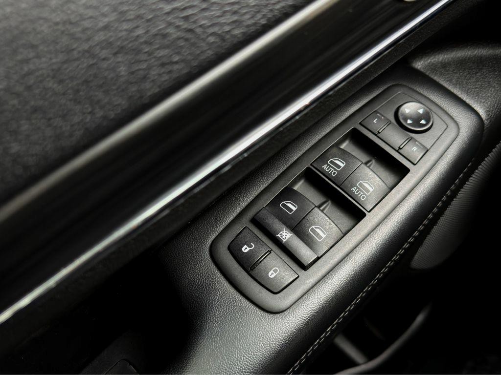 2021 Jeep Grand Cherokee Image 11