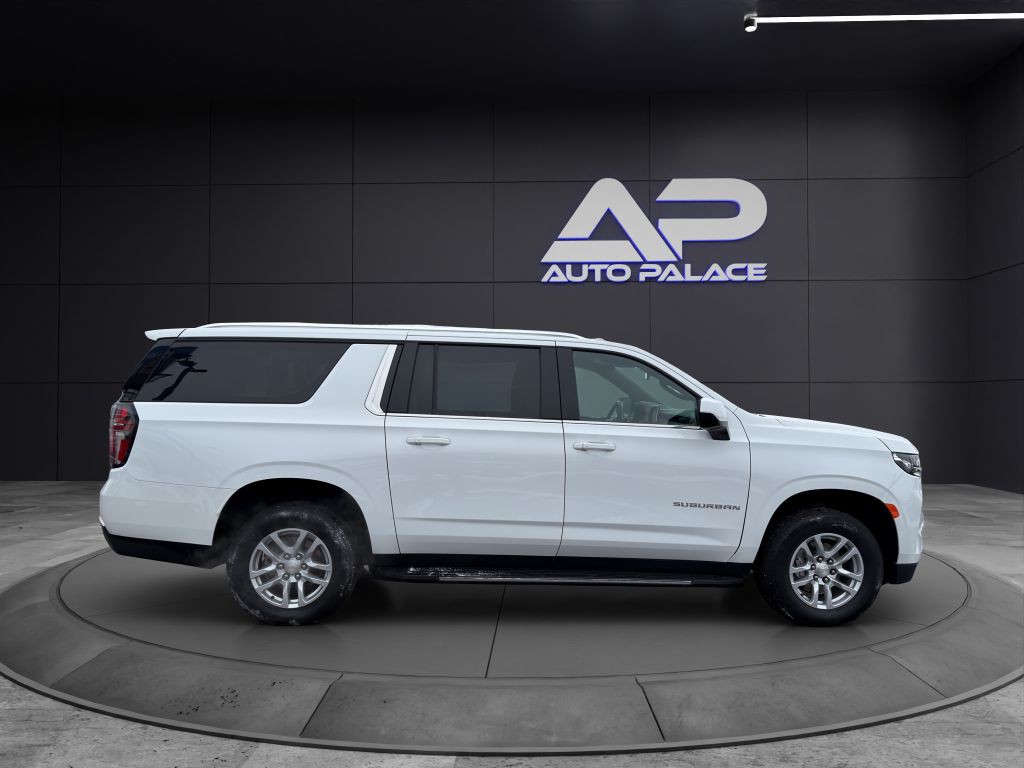 2023 Chevrolet Suburban Image 7