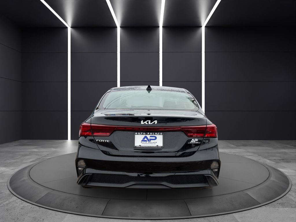 2023 Kia Forte Image 5