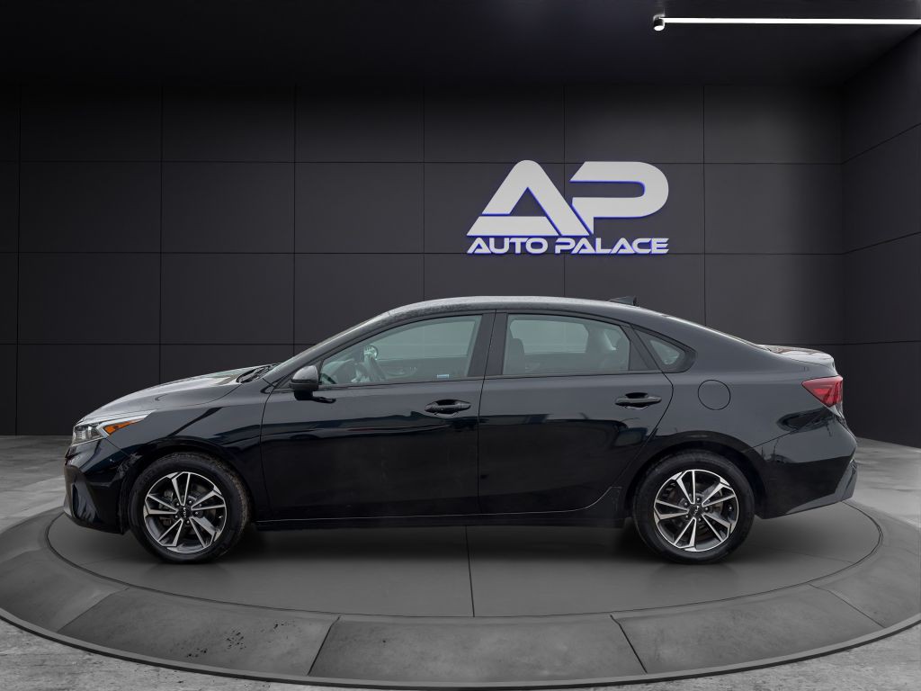 2023 Kia Forte Image 7