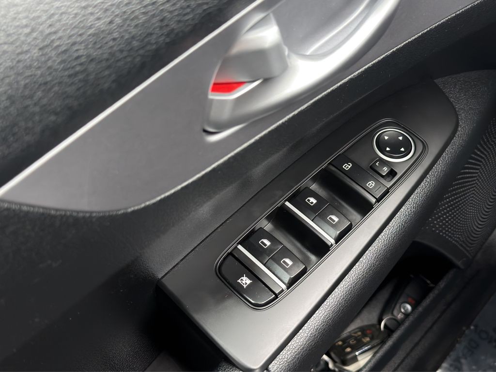 2023 Kia Forte Image 11