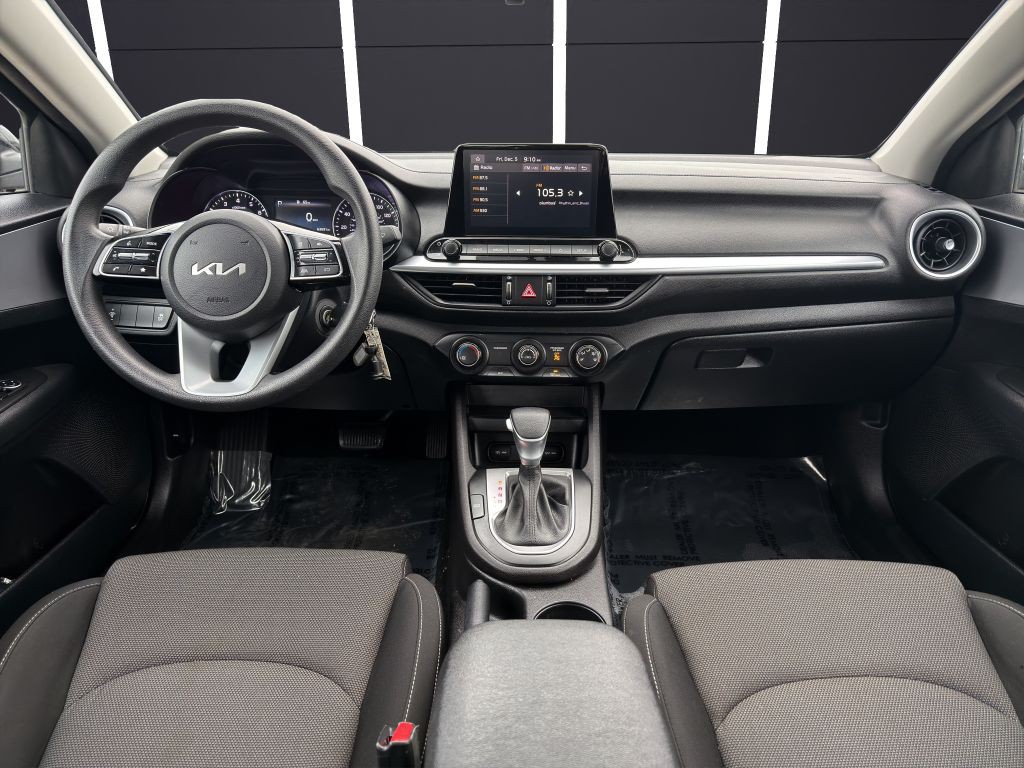 2023 Kia Forte Image 13