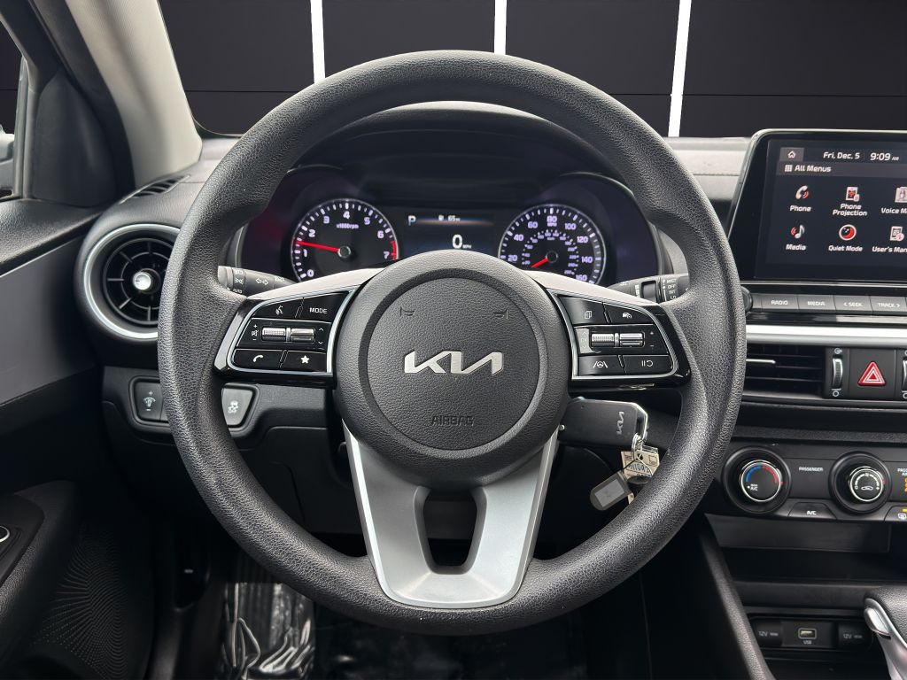 2023 Kia Forte Image 16