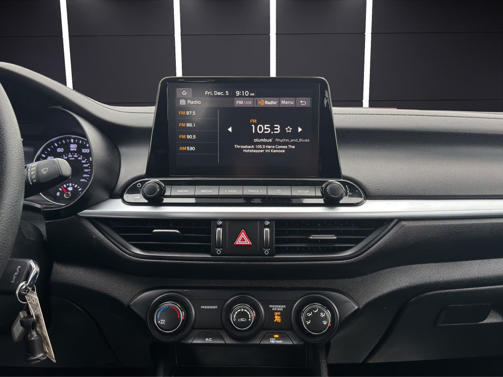 2023 Kia Forte Image 18