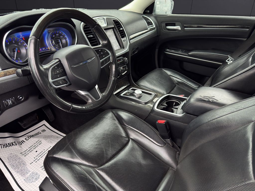 2020 Chrysler 300 Image 9