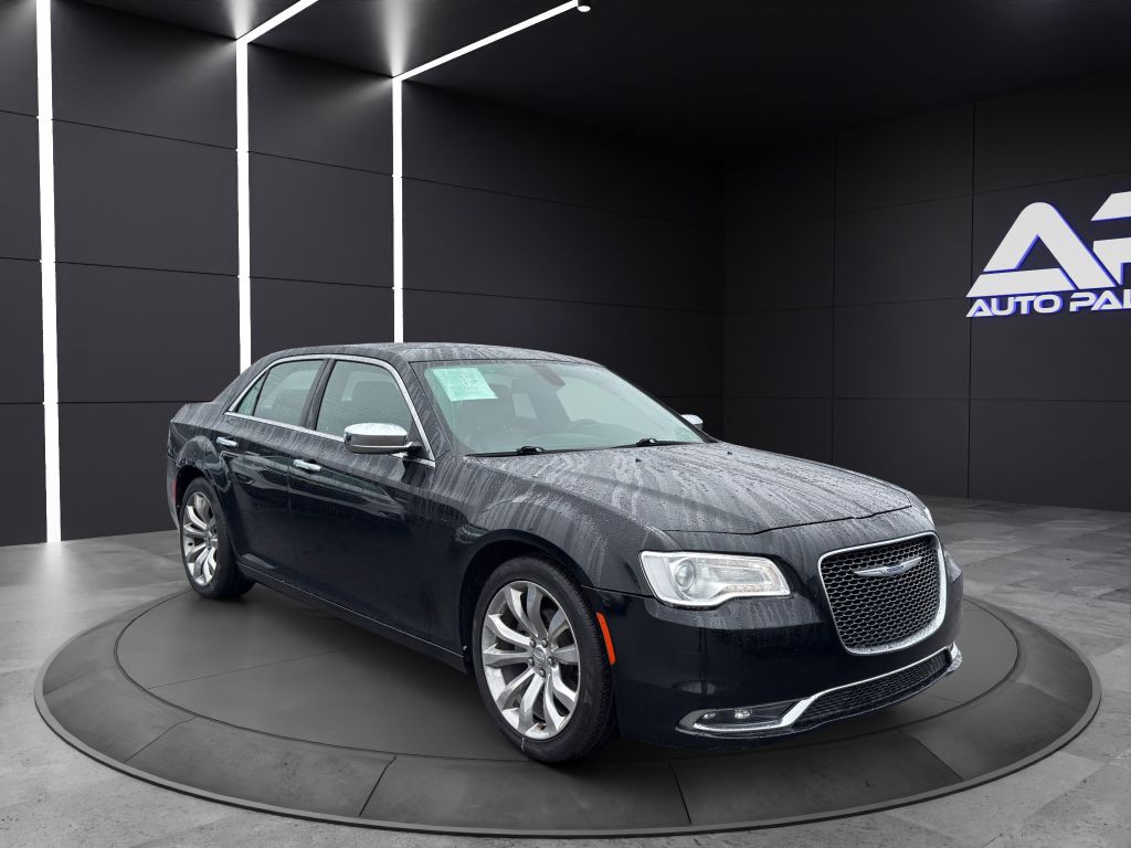 2020 Chrysler 300 Image 3