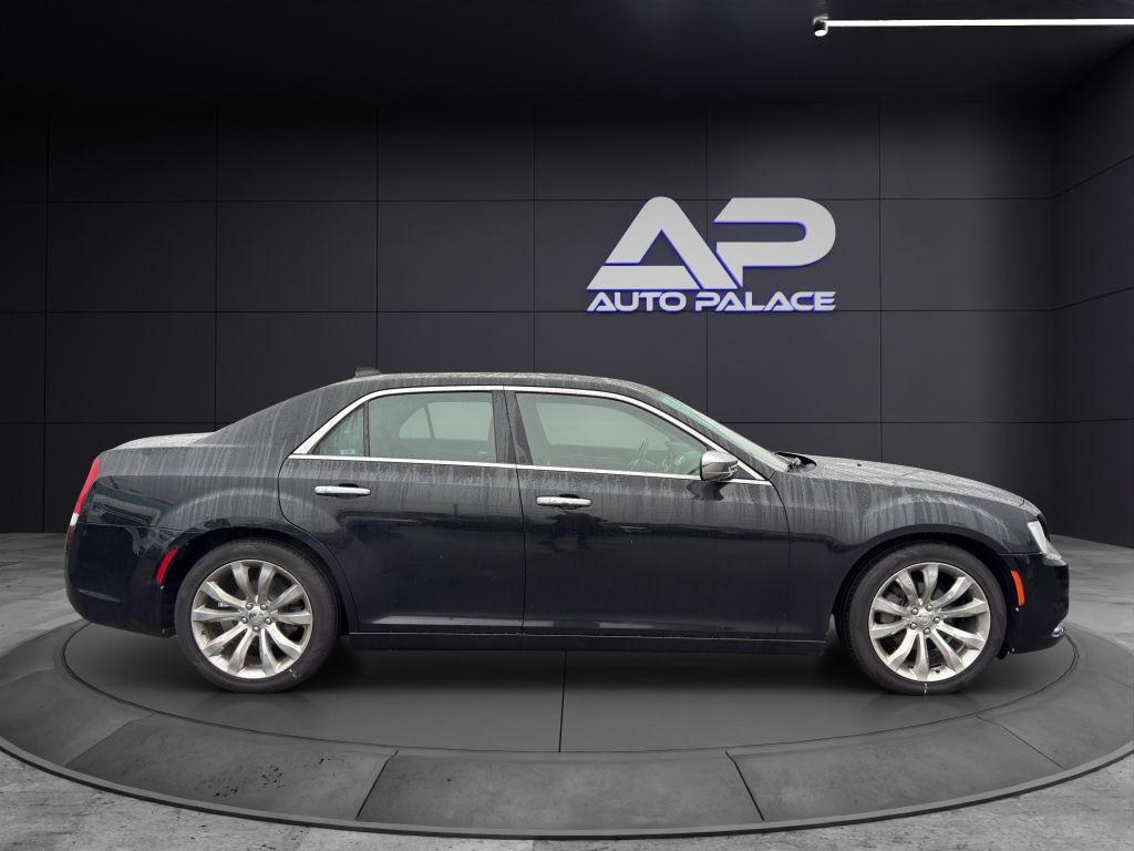 2020 Chrysler 300 Image 5