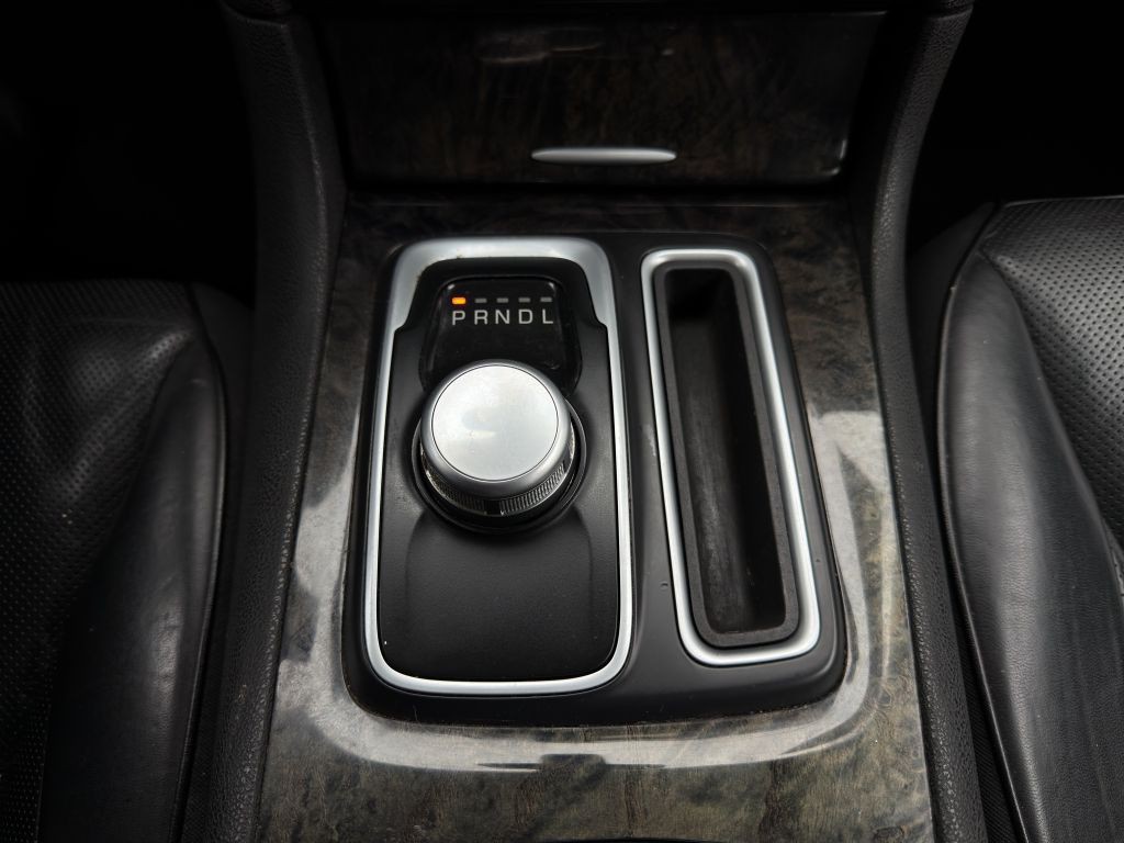 2020 Chrysler 300 Image 15