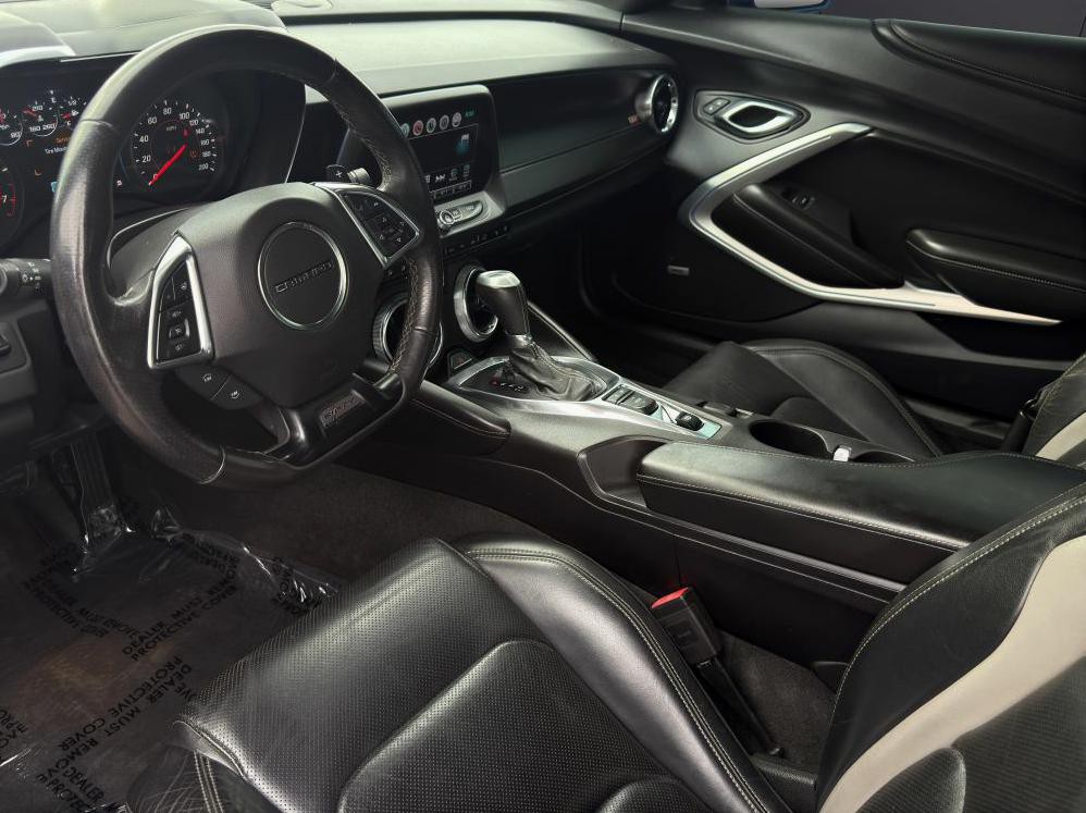 2017 Chevrolet Camaro Image 12