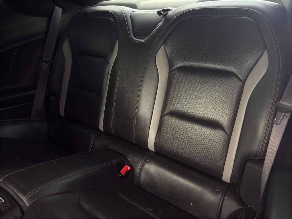 2017 Chevrolet Camaro Image 20