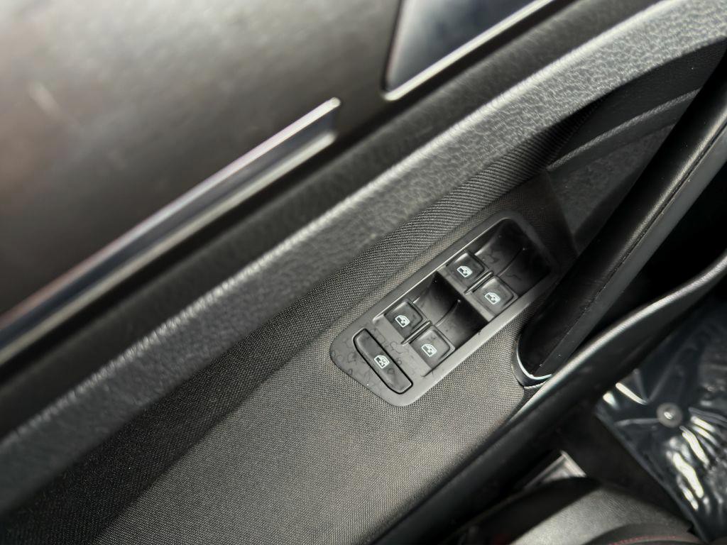 2020 Volkswagen GTI Image 11