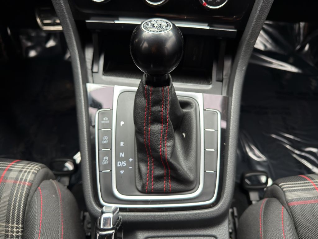 2020 Volkswagen GTI Image 18