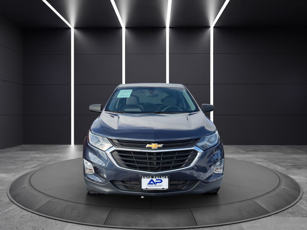 2018 Chevrolet Equinox Image 2
