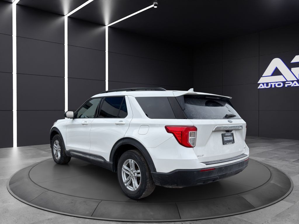 2020 Ford Explorer Image 2
