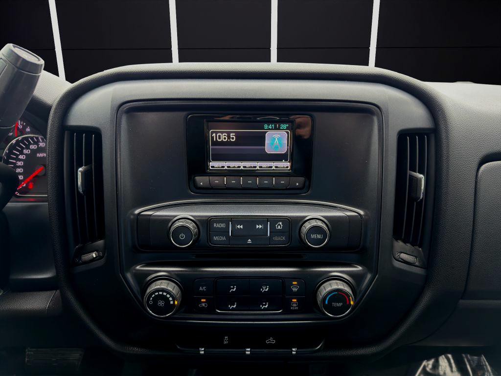 2015 Chevrolet Silverado 1500 Image 17