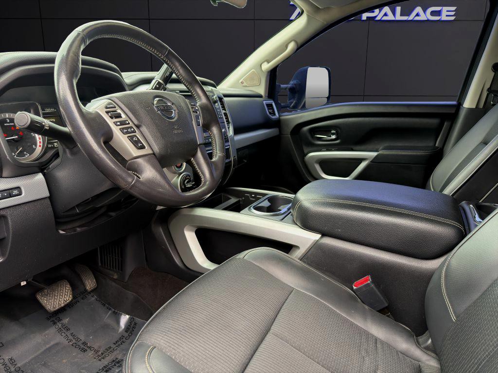 2018 Nissan Titan Image 12