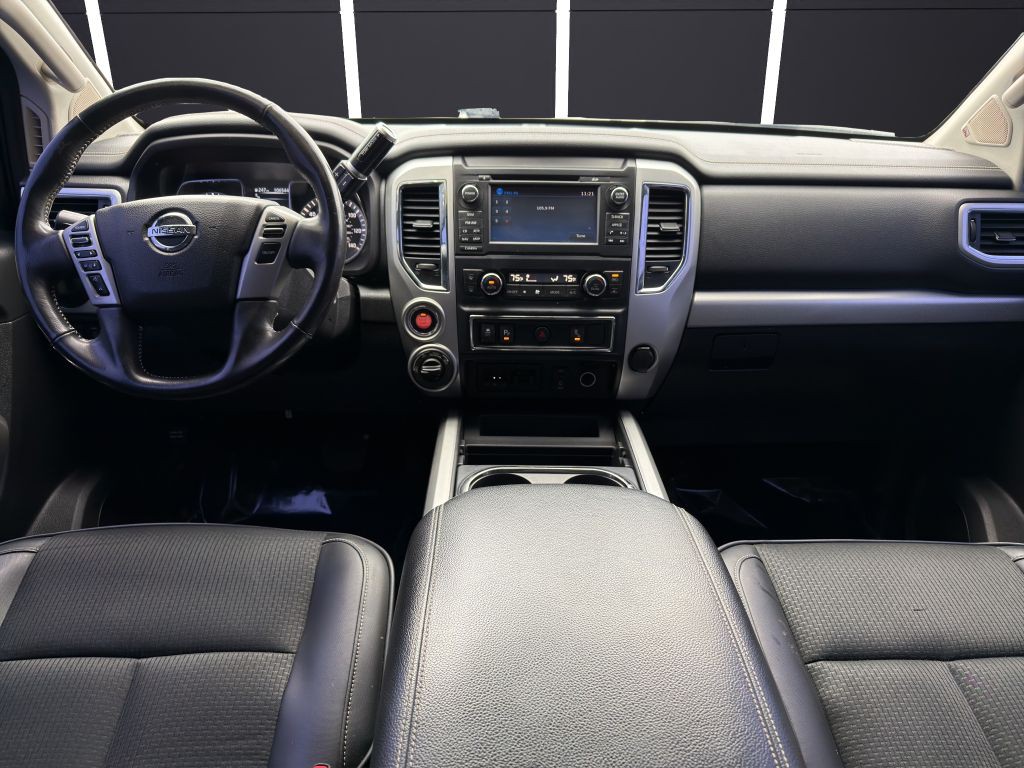 2018 Nissan Titan Image 13