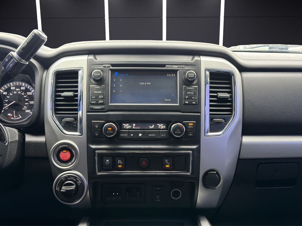 2018 Nissan Titan Image 16