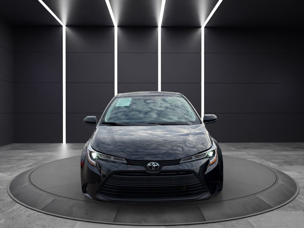 2023 Toyota Corolla Image 2