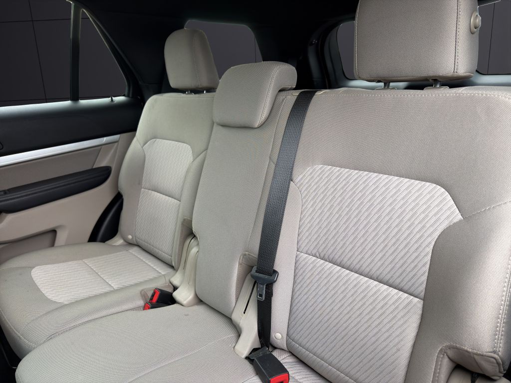 2019 Ford Explorer Image 21
