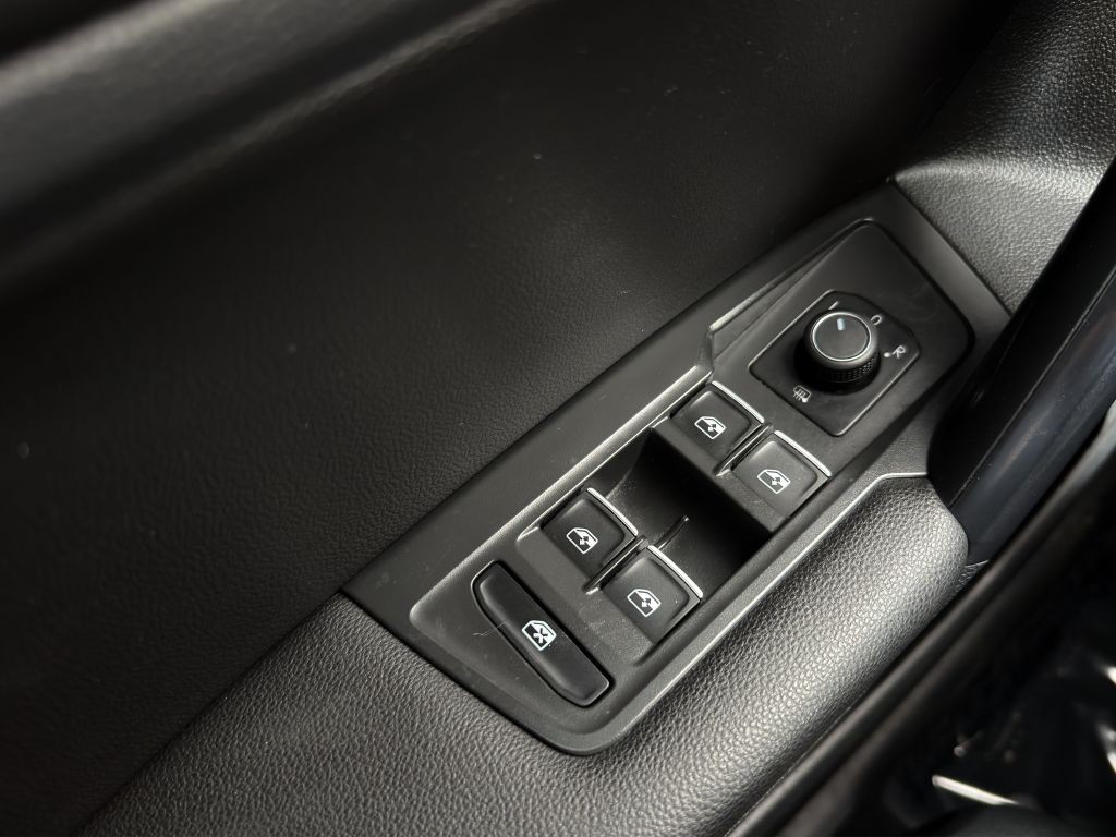 2021 Volkswagen Tiguan Image 11