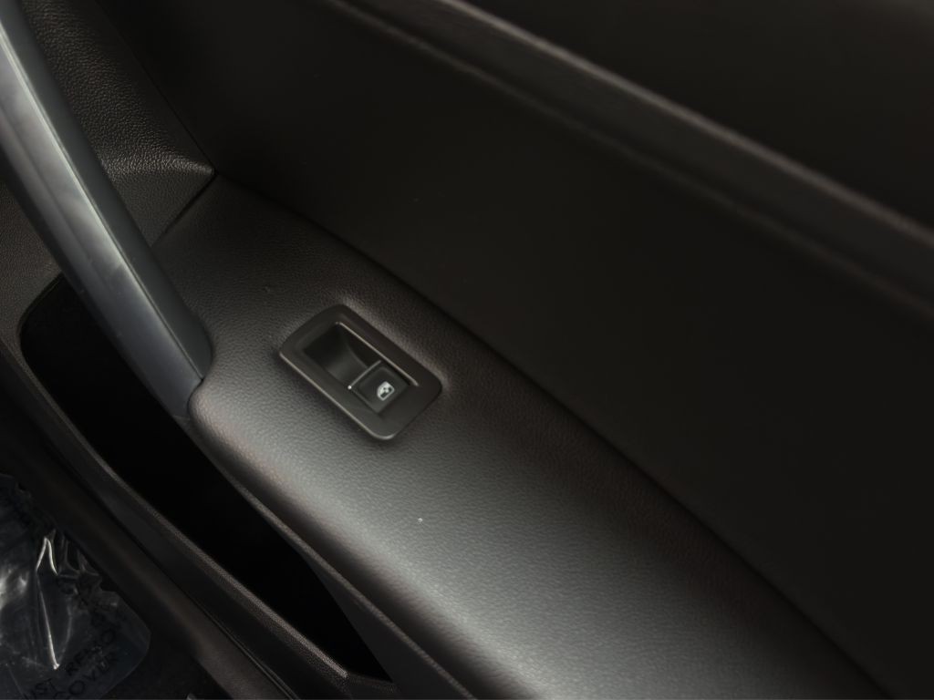 2021 Volkswagen Tiguan Image 15