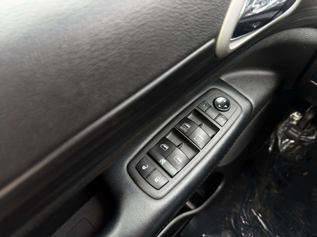 2021 Jeep Grand Cherokee Image 11