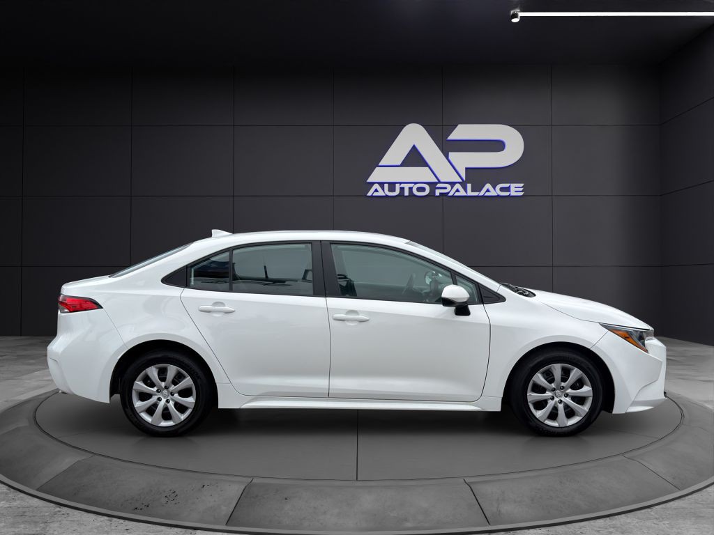 2024 Toyota Corolla Image 8