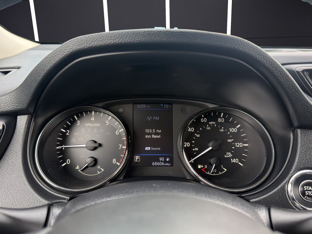 2020 Nissan Rogue Image 17